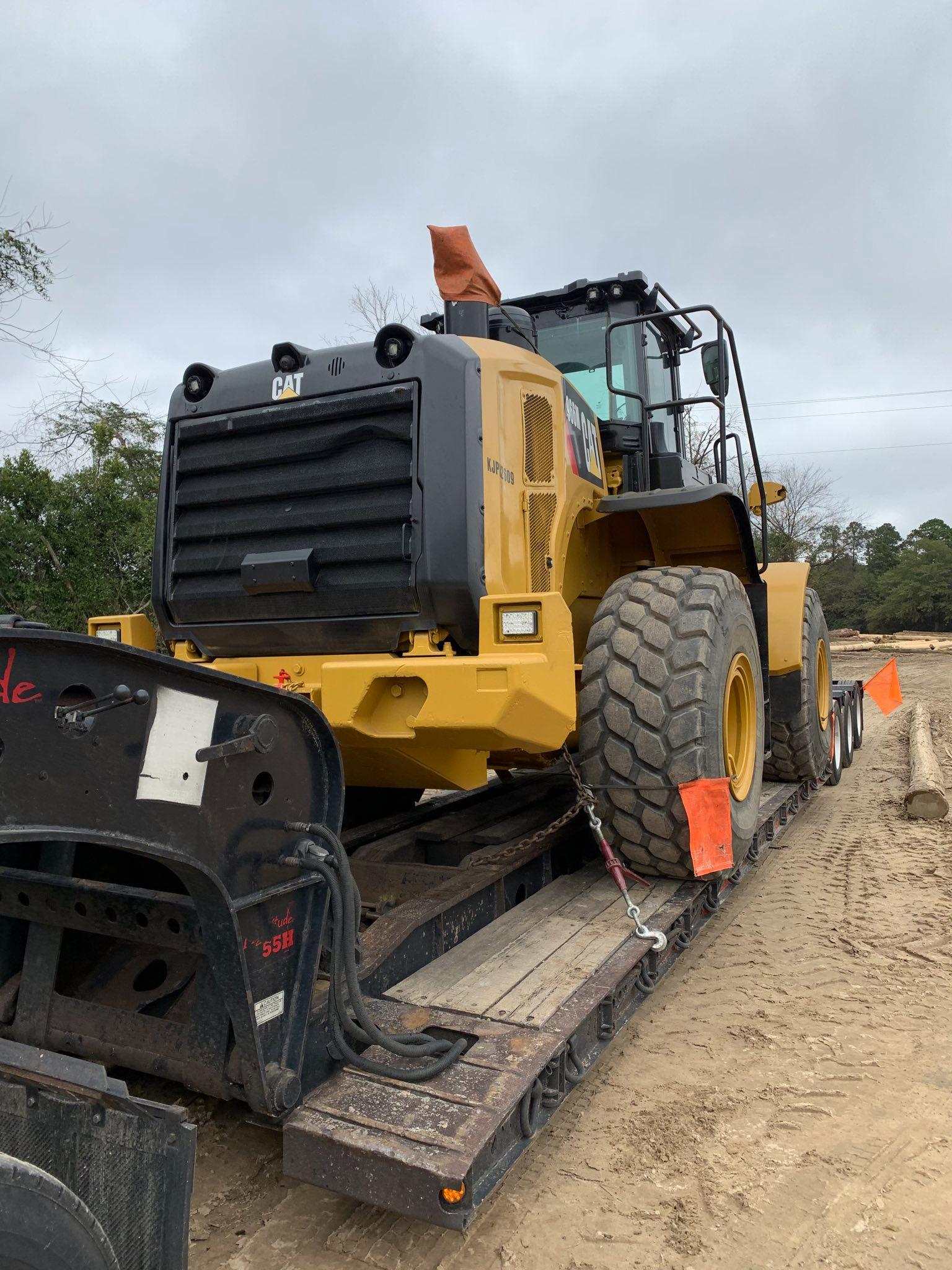 Caterpillar 966M Rubber-Tired Loaders