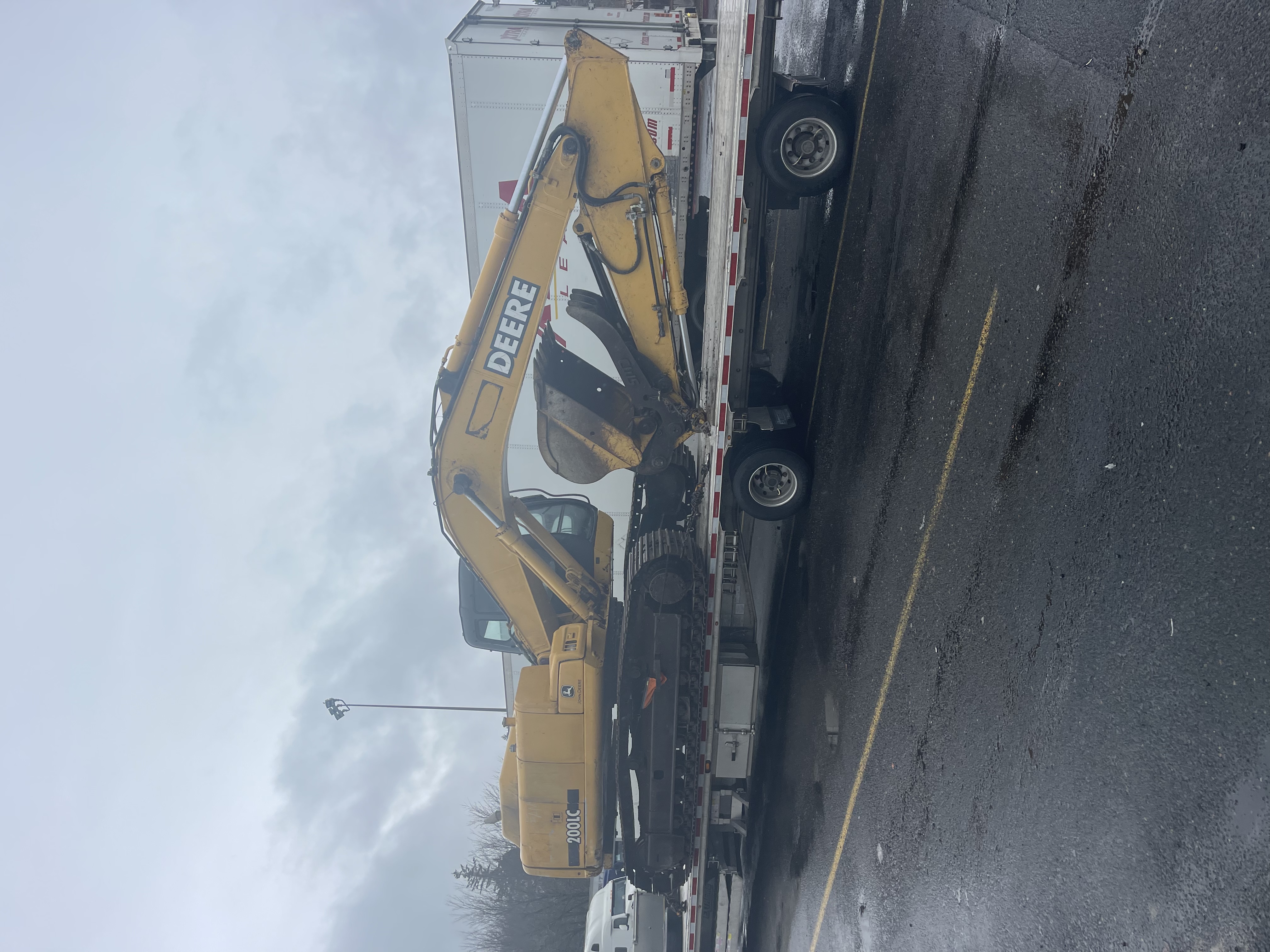 John Deere 200C LC Excavators