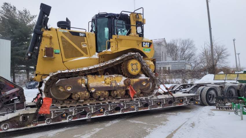 Caterpillar D8T Crawler Tractors