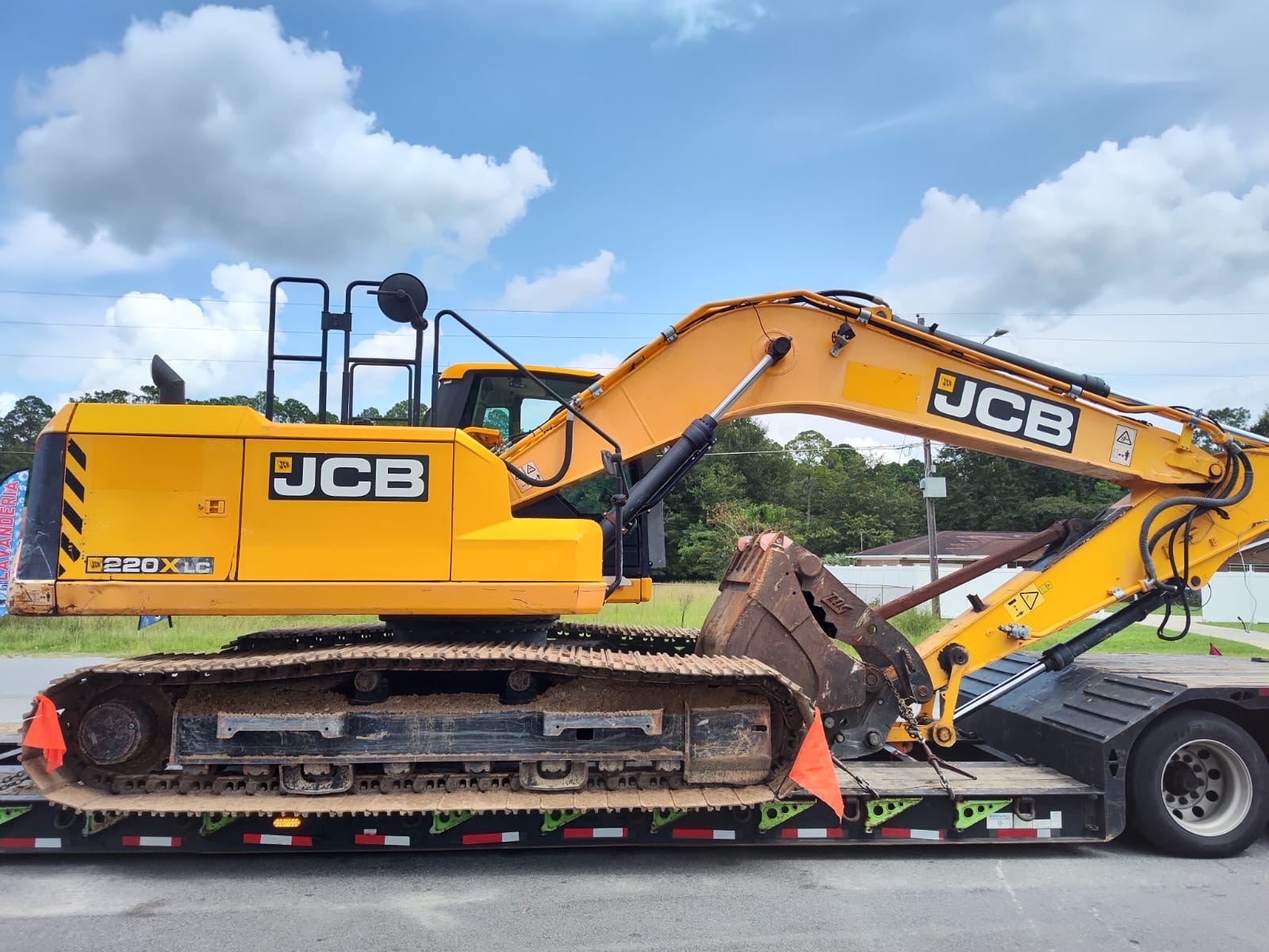 Jcb 220X Excavators
