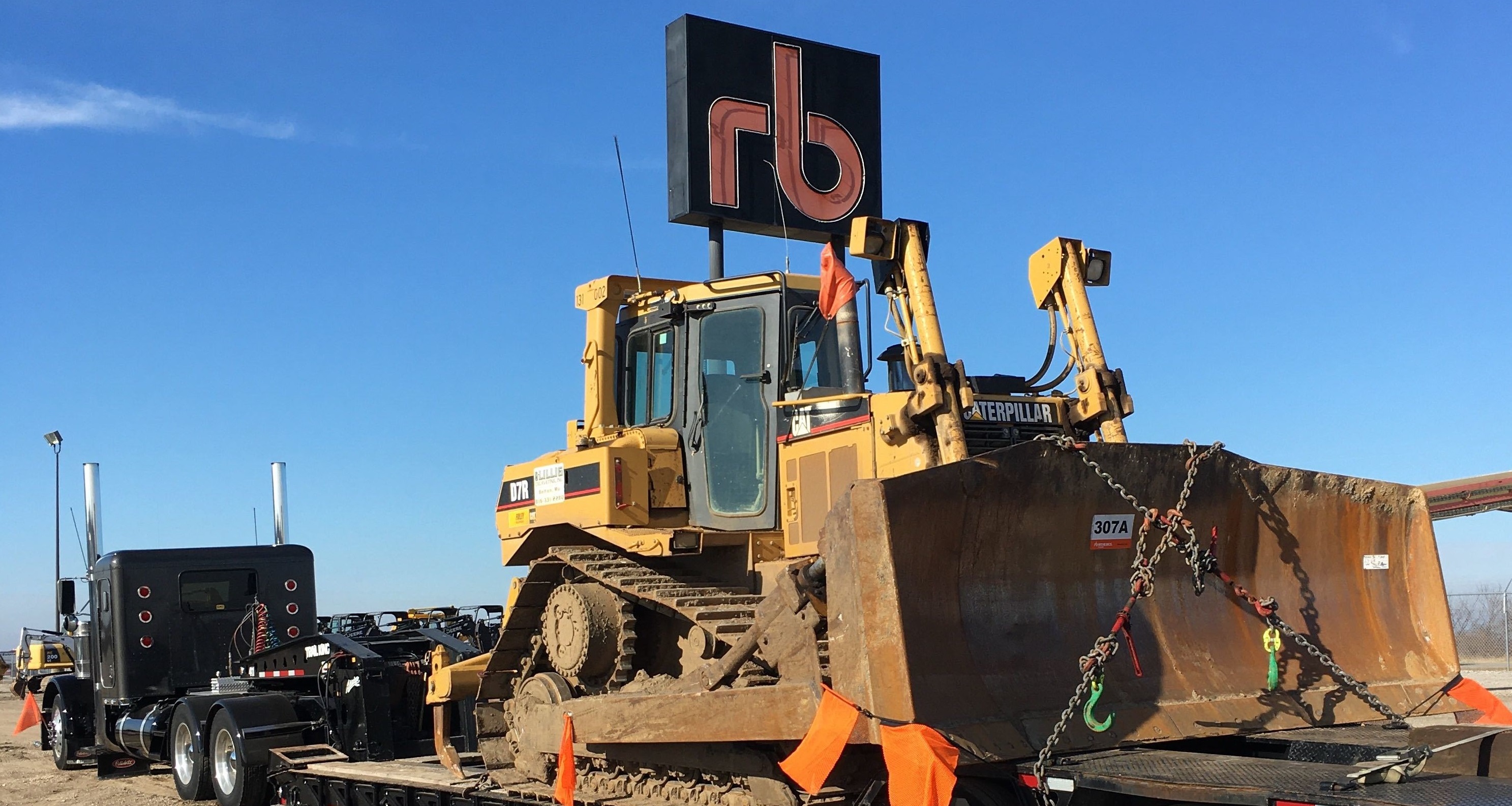 Caterpillar CAT D7R Bulldozer from Ritchie Bros Mobile